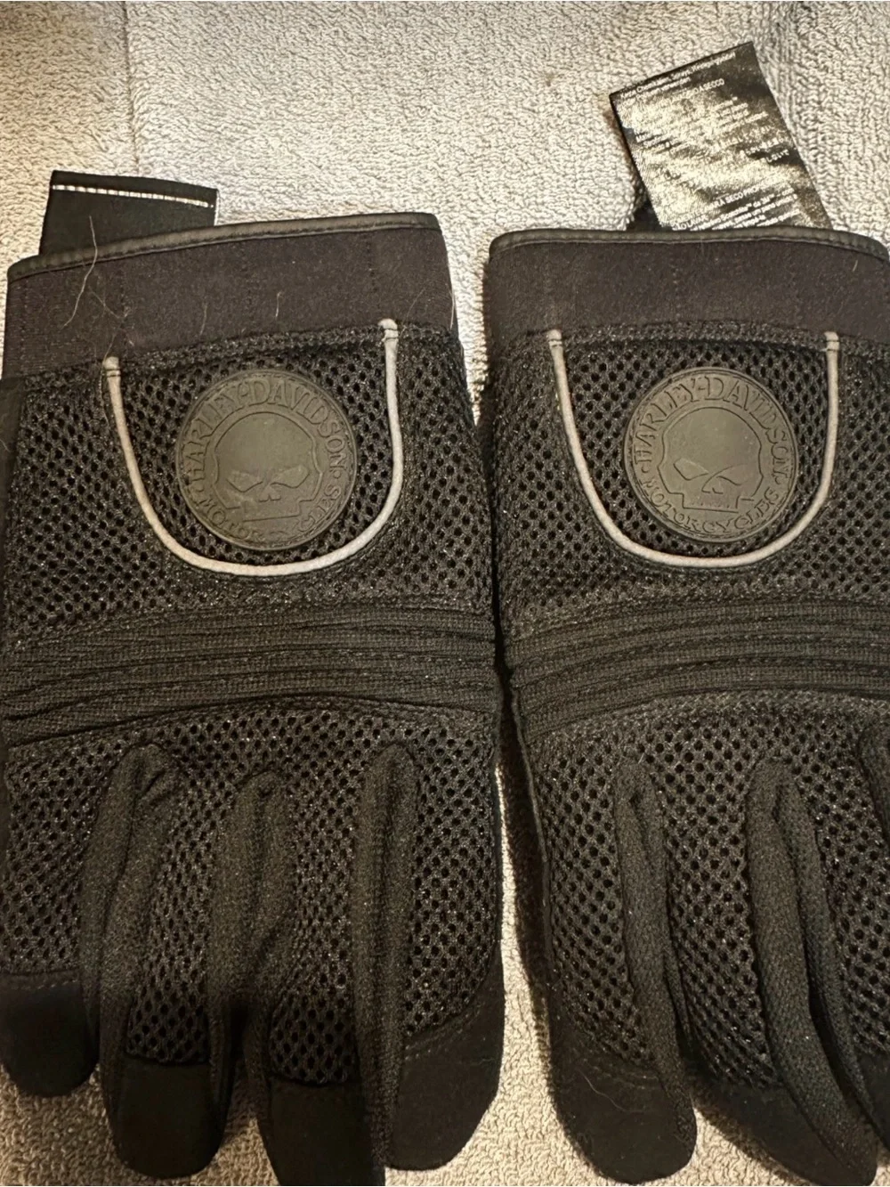 Harley-Davidson Black Mesh Motorcycle Gloves with Skull Emblem